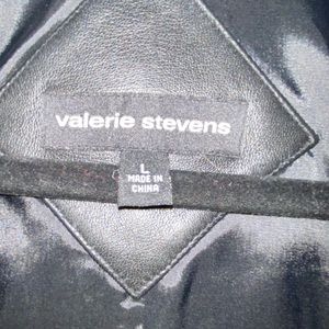 Valerie Stevens 100% leather jacket
